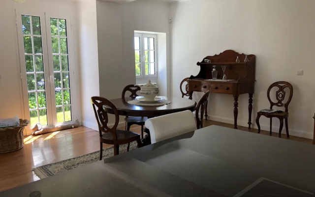Villa-sleeps2-garden-private Park