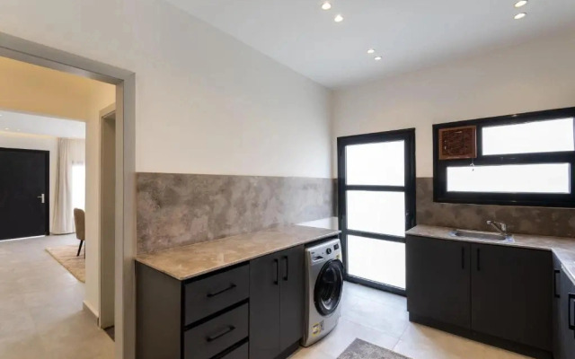 Вилла The Green Escape 4BR Villa