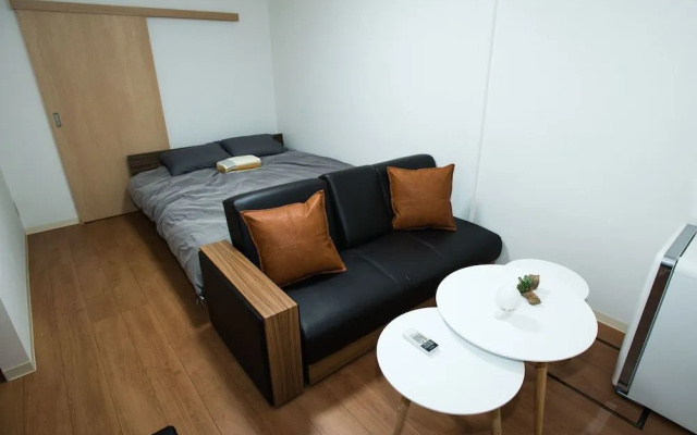 YUYU House - Imazado Anywhere Door