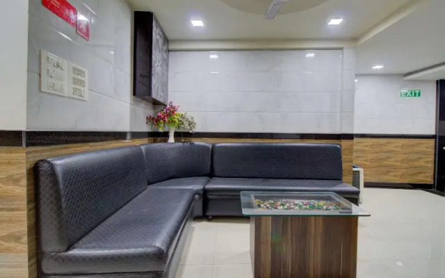OYO 71172 Hotel Sion Residency