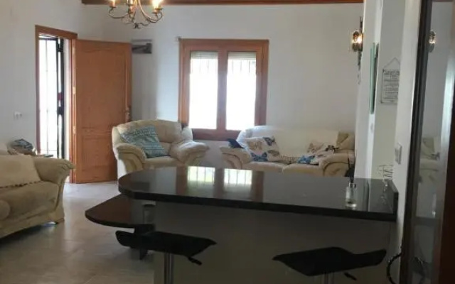 No 20 Bernia, Moraira
