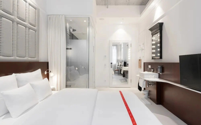 Ruby Lilou Hotel Marseille by IHG