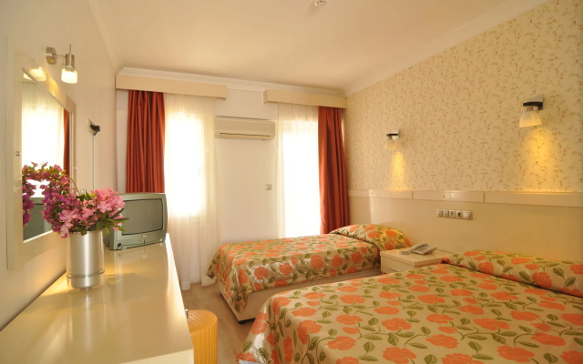Delfi Hotel & Spa