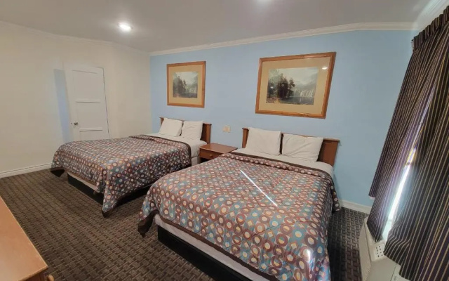 Townhouse Motel