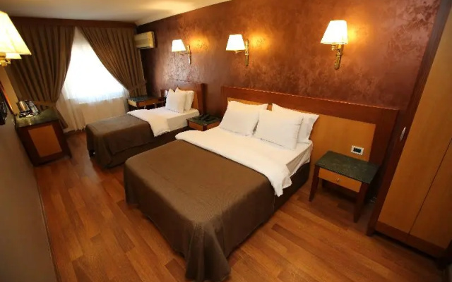 Etorno Hotel