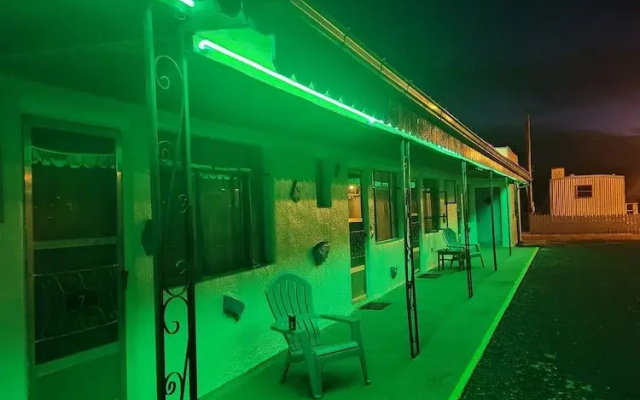 Maverick Motel and Glamp Ground