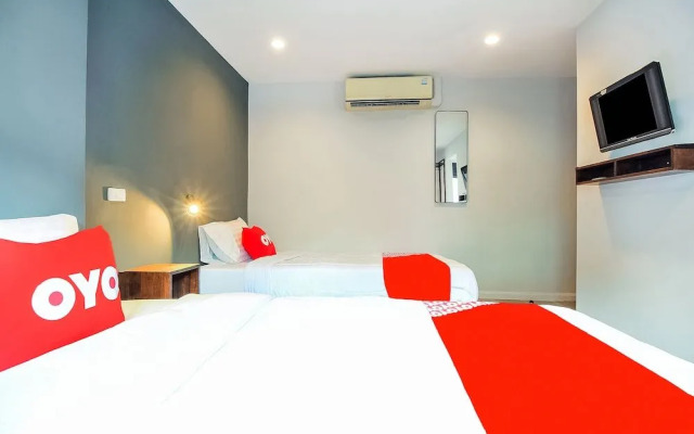 OYO 312 Wire Bangkok Hostel Phrakanong (Vaccinated Staff)