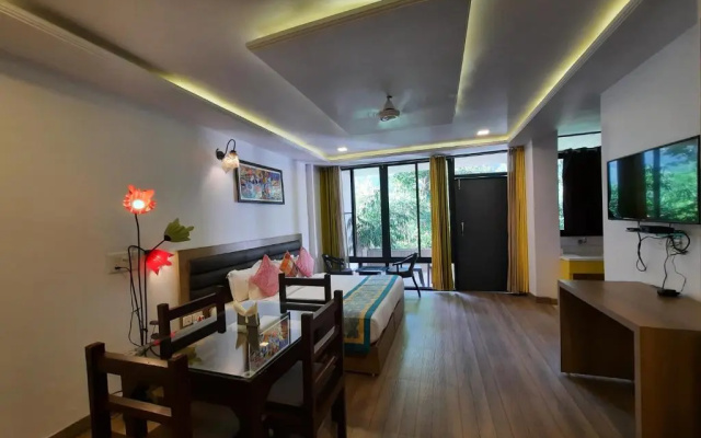 Haut Monde Hill Stream Resort