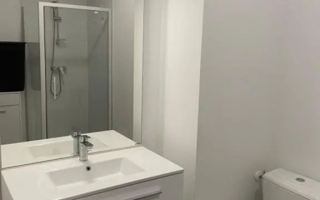 Appartement T2, résidence au calme. Parking privé