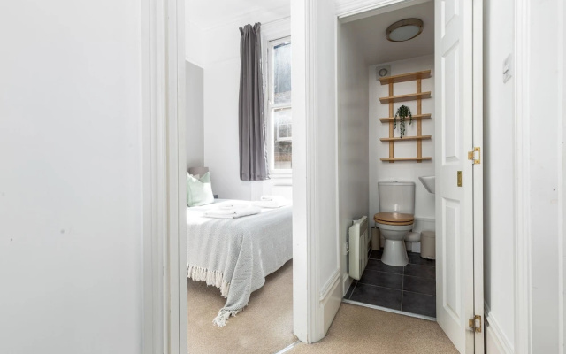 Apartment In Kensington