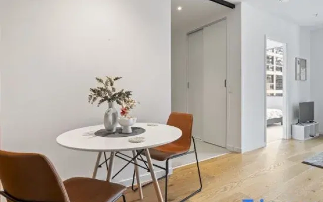 Ultra-Convenient CBD Pad 2BR - 2min to Southern Cross