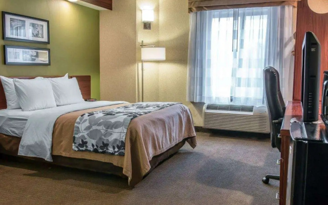 Отель Baymont by Wyndham Flat Rock
