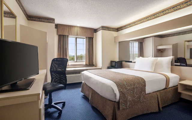 Travelodge by Wyndham Fort Scott