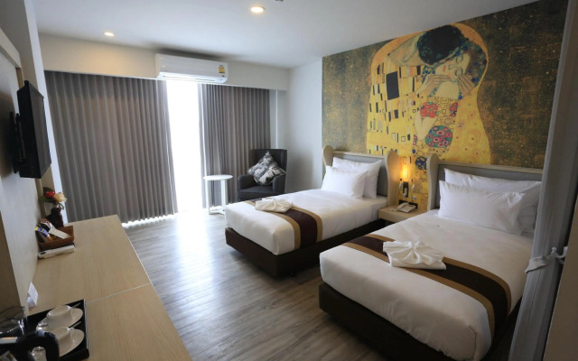 Bright Hotel