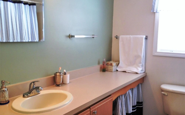 Wells Rested - W579 Unit A by Getaway