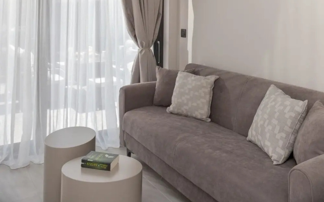 Potame Suite by Estia Pool View