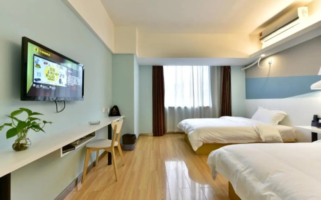 Super 8 Hotel Ningbo Zhaohui