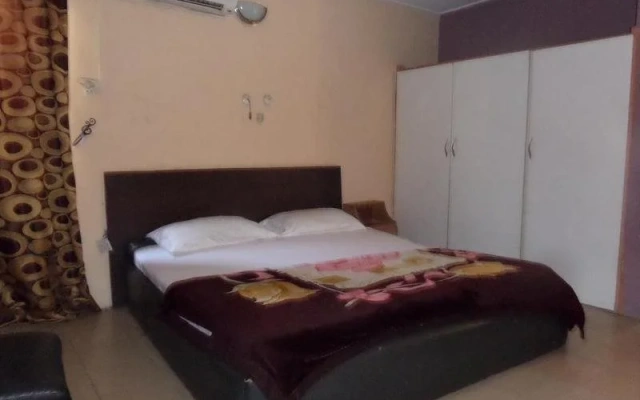 Kristabel Hotel And Suites