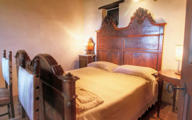 Farmhouse in Umbertide Near Lake Trasimeno