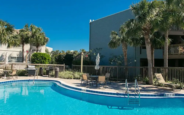 Oceanfront Hibiscus A103 Bliss Free Tix