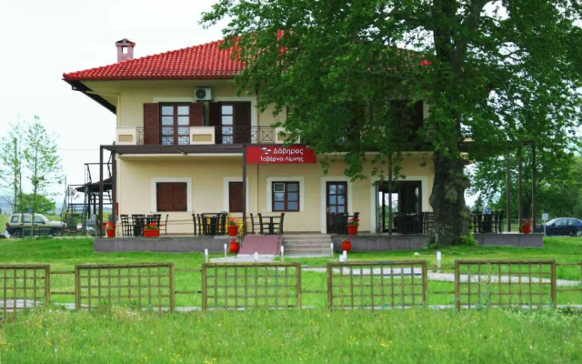hotelImage