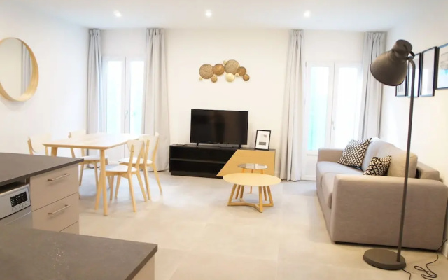 Republique 102 Apartment