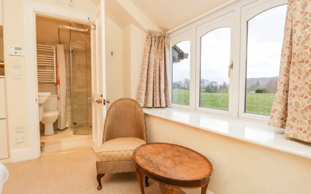 2 Merewood Cottages