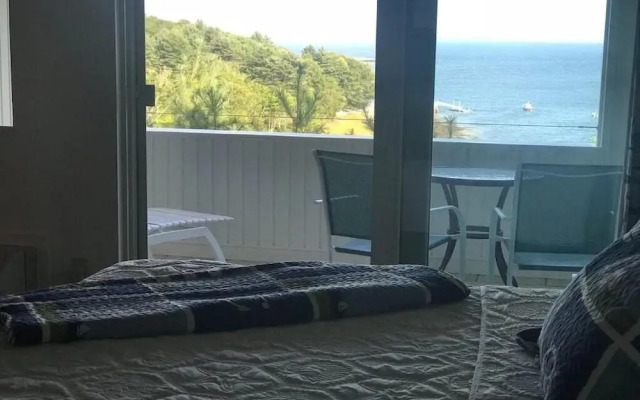 Island View Inn