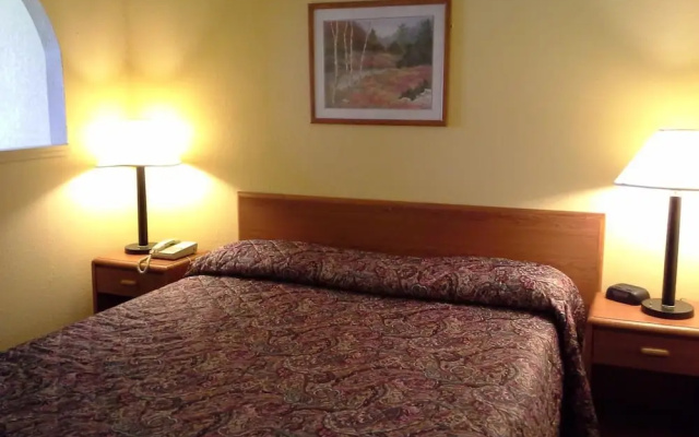 Travelodge By Wyndham Tulsa