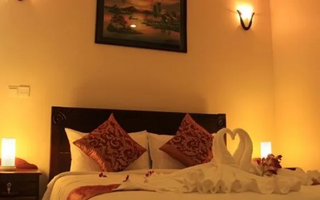 Khollywood Hotel