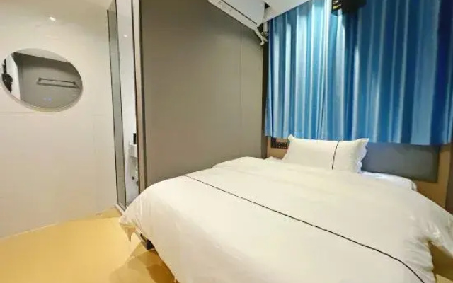Shenzhen Chenwan Hotel (The Grand Theatre)