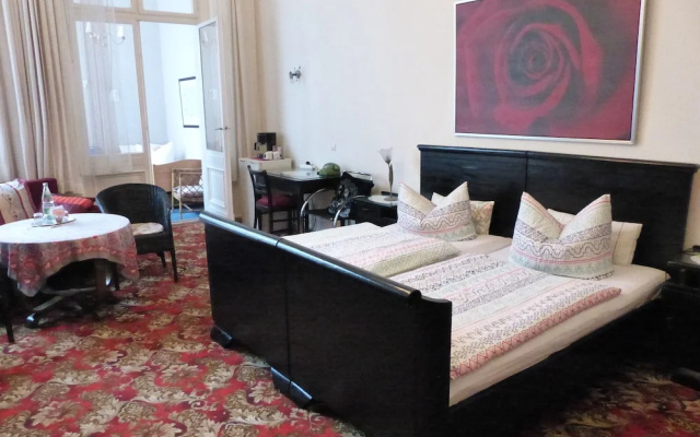Hotel Pension Columbus am Kurfürstendamm