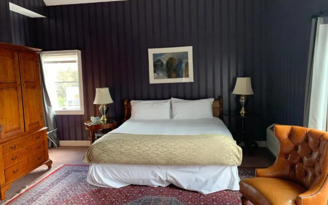 Belfry Inn & Bistro