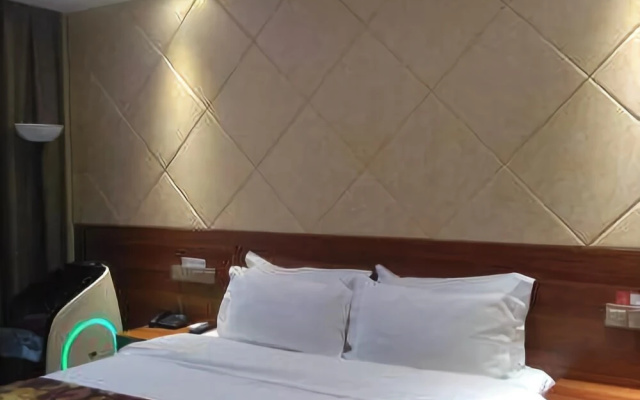 Homeinn（Shanghai Baoshan Hualing Road Gulang Road Subway Station Store）