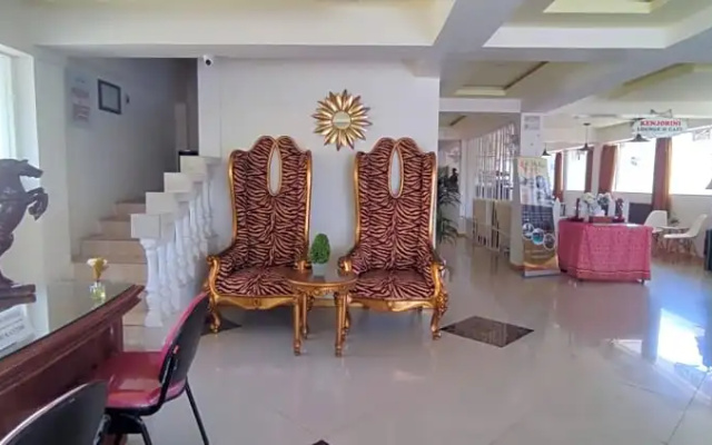 Votel Hotel DePratnya Kediri