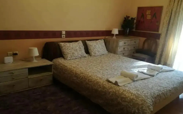 Boutique Apartment in Ioannina with Balcony