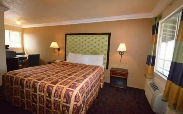 Lamplighter Motel