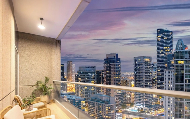 LUX  The Aurora Marina View Suite