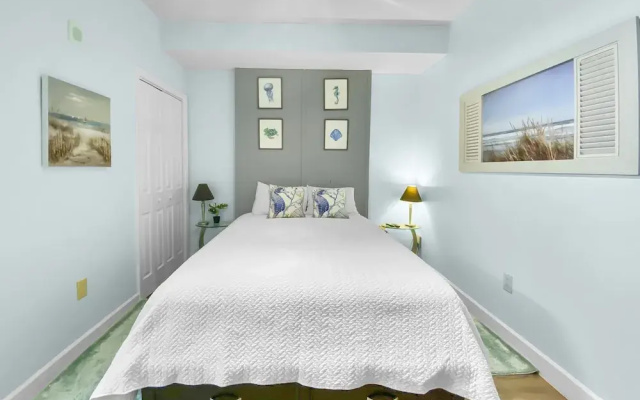 Tidewater #311 2 Bedroom Condo by RedAwning