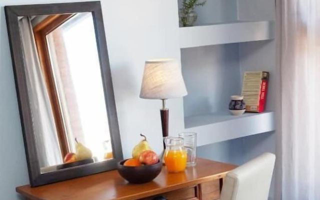 Las Bayas Home Suites