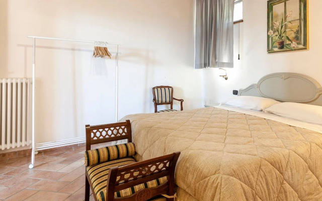 Villa in Lisciano Niccone With Pool & Nature