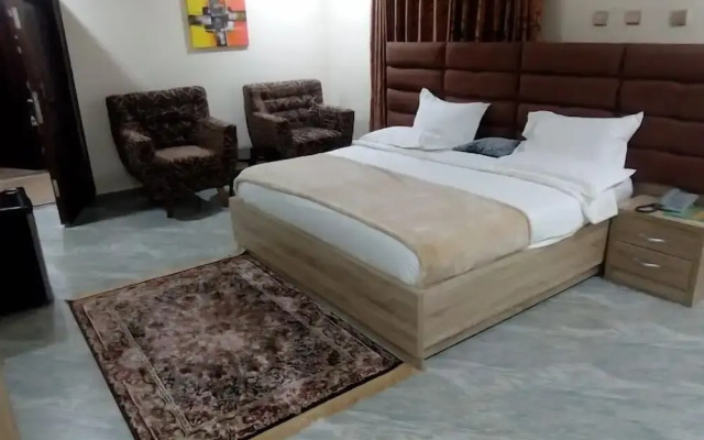 Muna Hotels