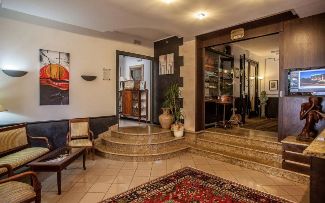 Hotel Mannu
