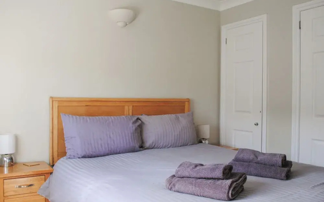 4 West Park Mews