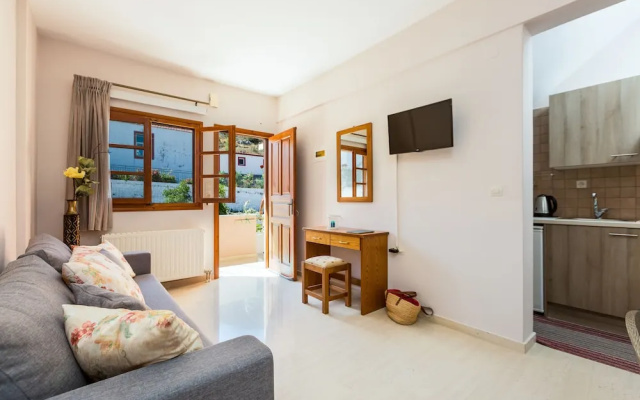 Monopati Apartments