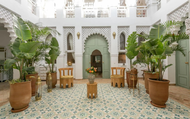 Отель Riad Zeitoun Palace