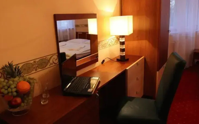 Pałacyk pod Lipami