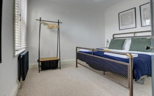 Host Stay York Street