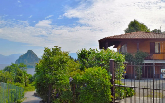 House Rossella Castelveccana