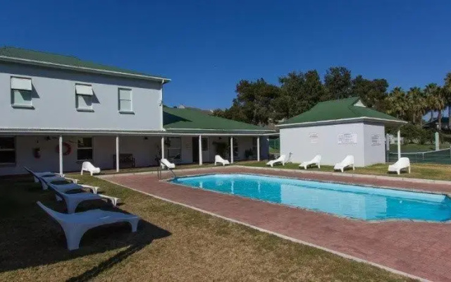 31 Riverclub Villas